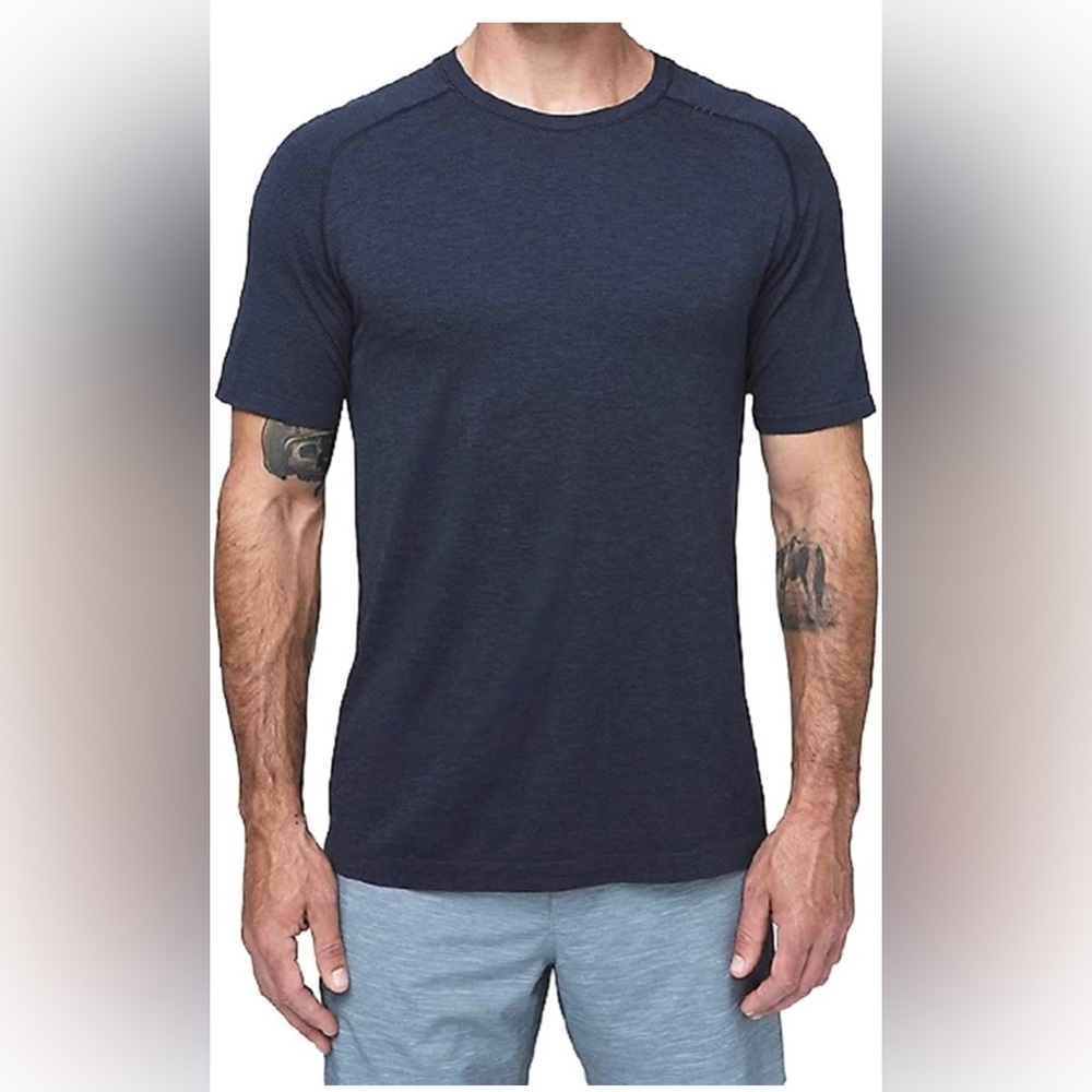 Lululemon Metal Vent Tech Shirt - Large